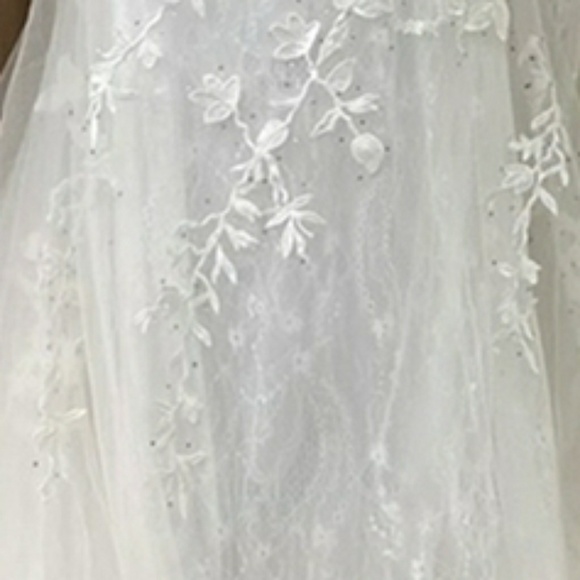 New long lace fitted beaded open lace up back wedding dress,bridal gown - Picture 4 of 7
